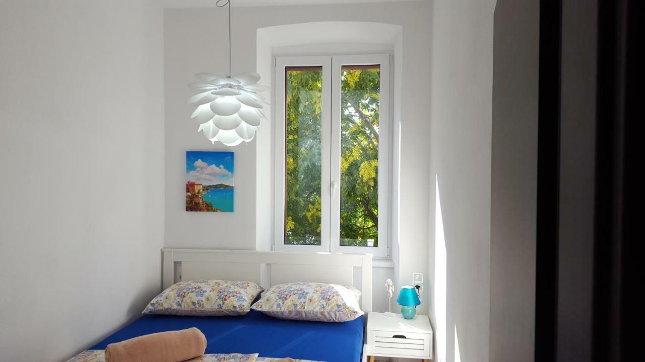 Apartment Imperia *** Pula Buitenkant foto